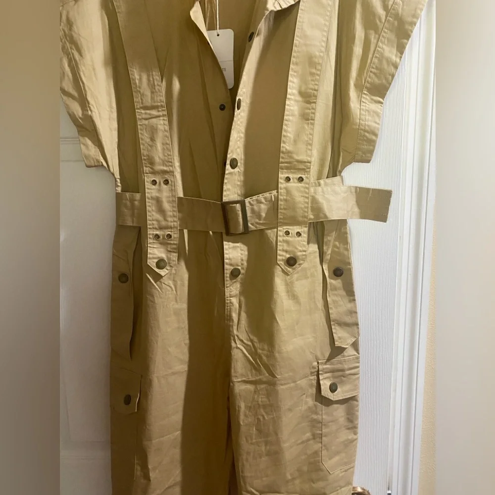 L'ATISTE Khaki Button-Up Jumpsuit - Picture 4 of 6